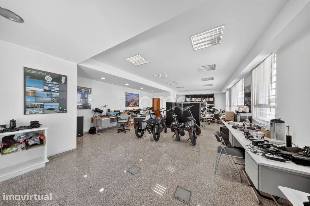 Espaço comercial junto ao IKEA de Alfragide - Grande imagem: 2/16