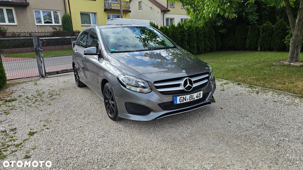 Mercedes-Benz Klasa B 180 d Edition - 3