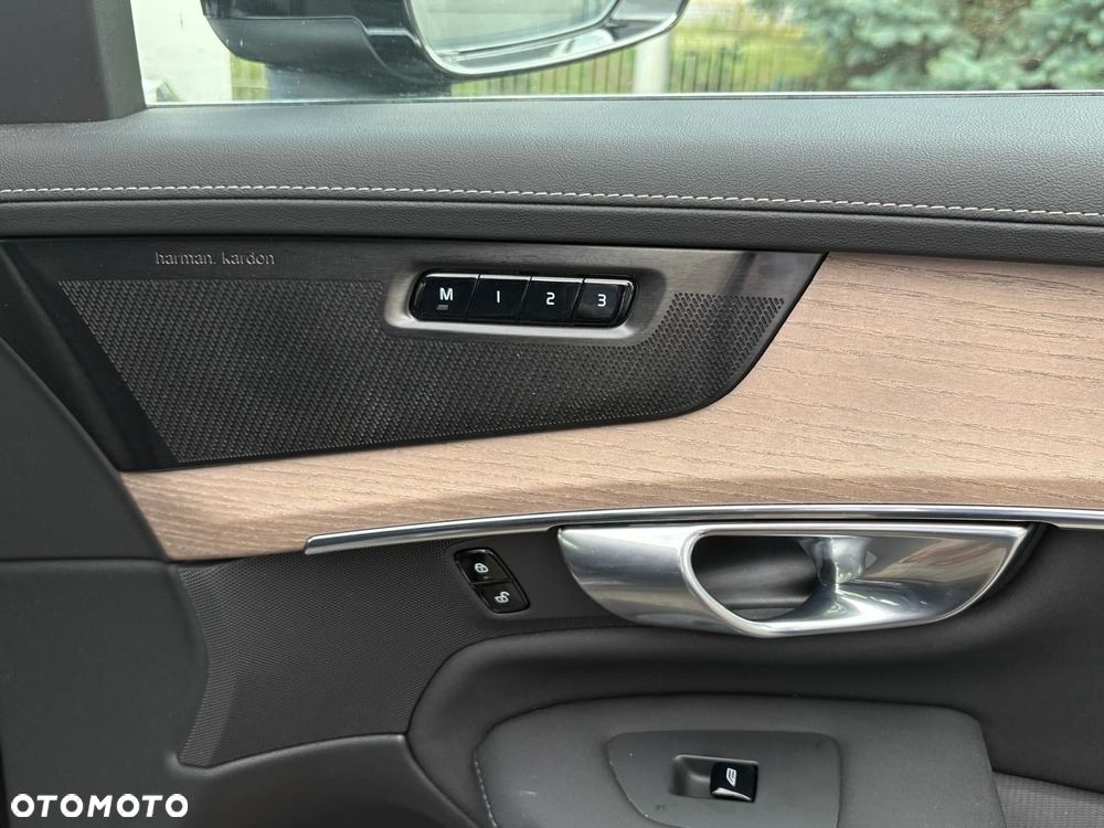 Volvo XC 90 - 17