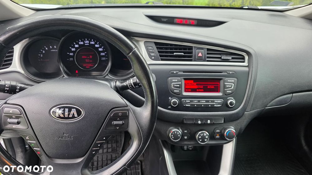 Kia Ceed 1.4 CRDi M - 13