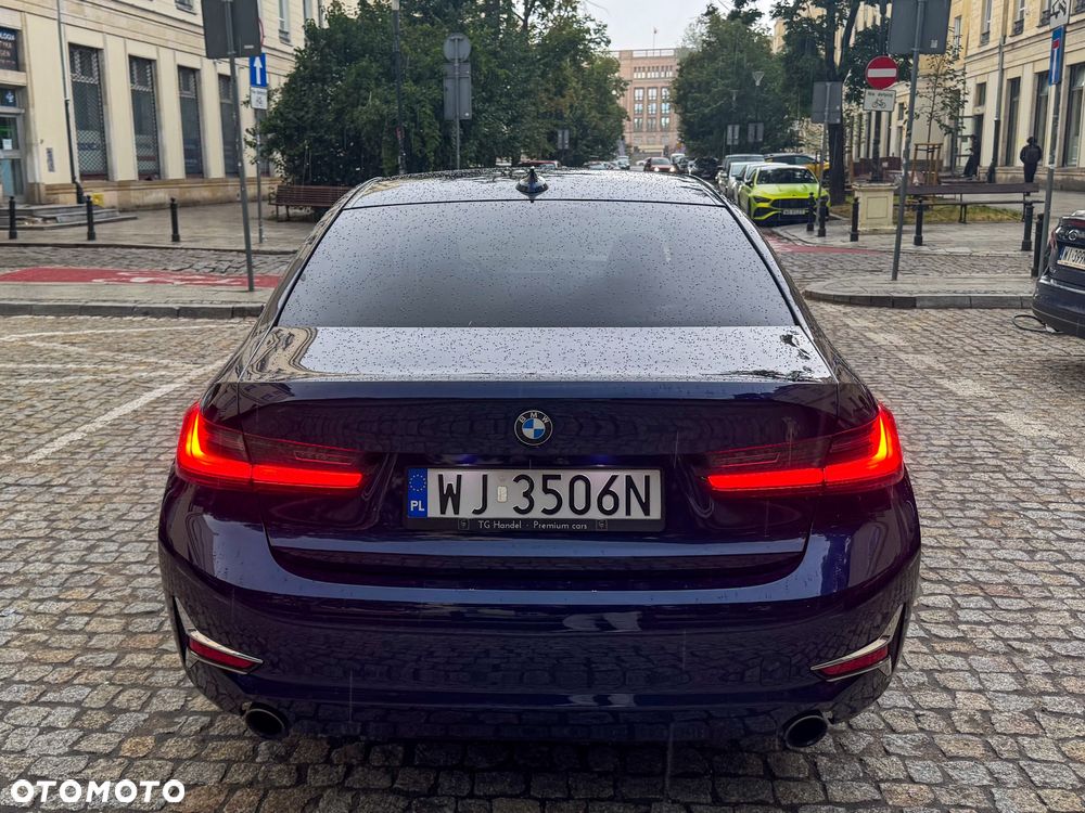 BMW Seria 3 330i xDrive Luxury Line - 5