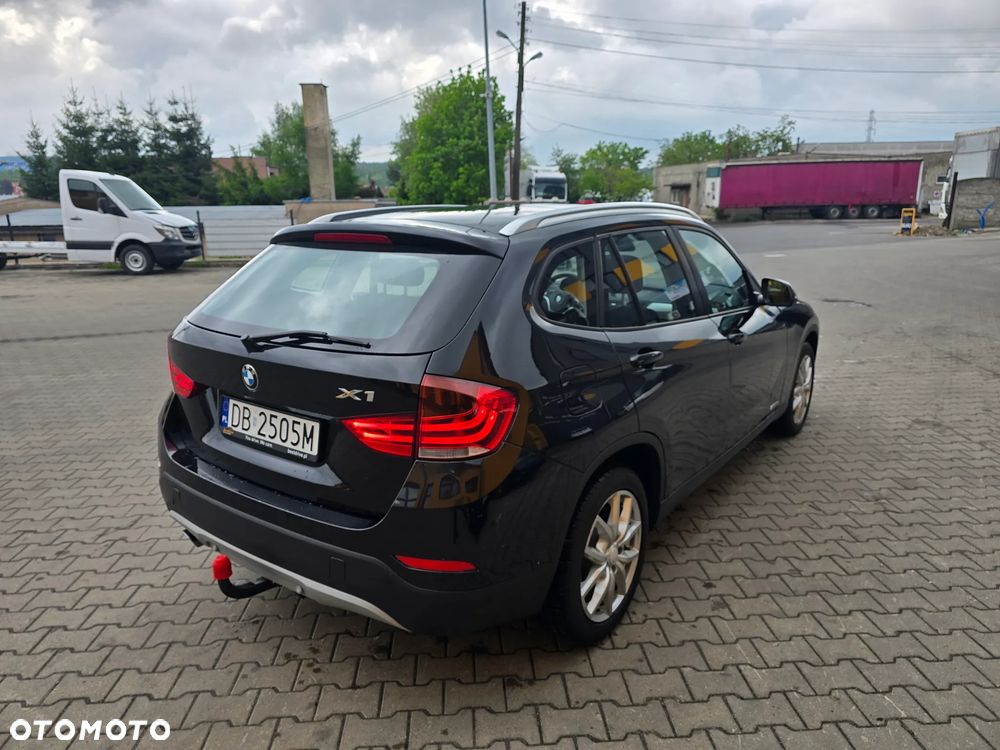 BMW X1 sDrive18d xLine - 6