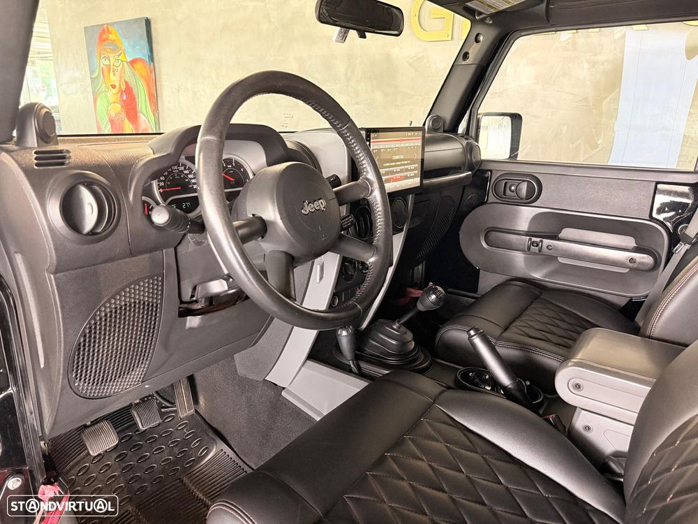 Jeep Wrangler - 22
