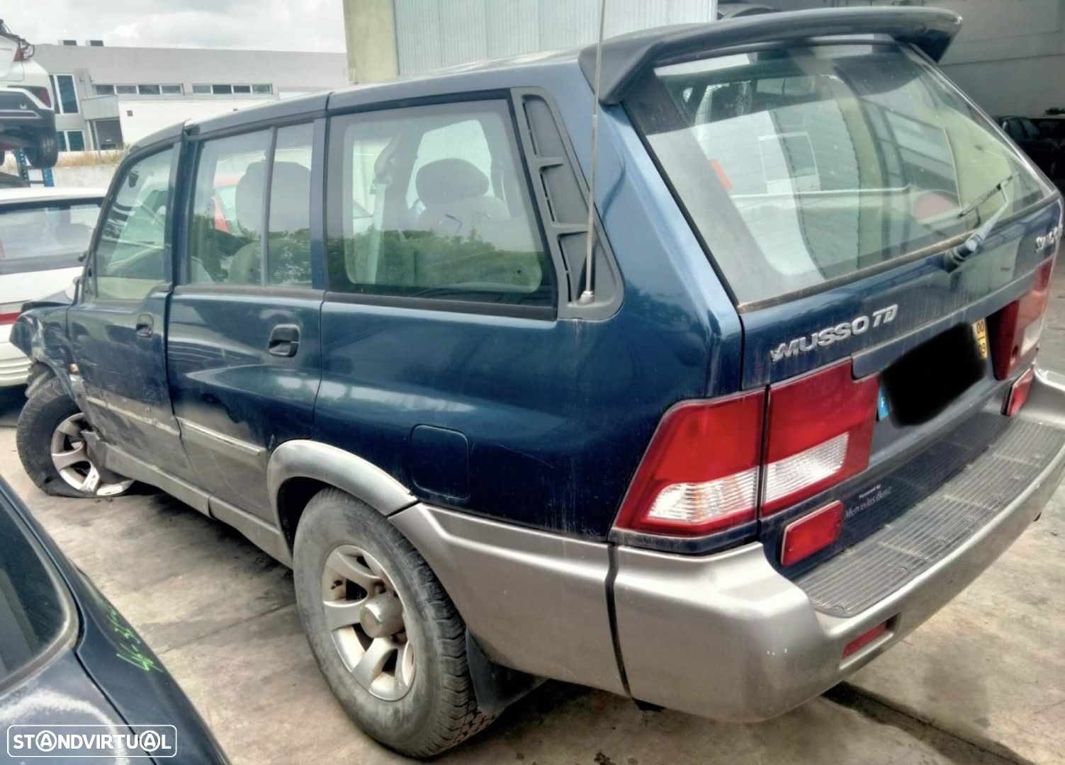 Ssangyong Musso 2.3TD de 2000 disponível para peças - 4