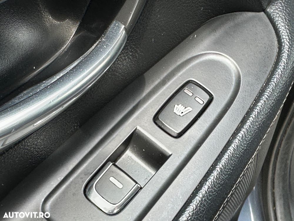 Kia Carens - 19