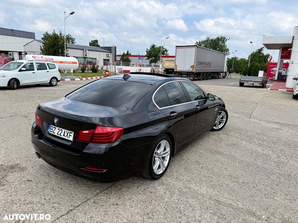 BMW Seria 5 530d xDrive - 7