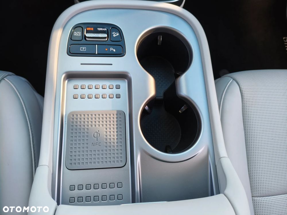 Hyundai IONIQ 9 110kWh Calligraphy AWD - 14