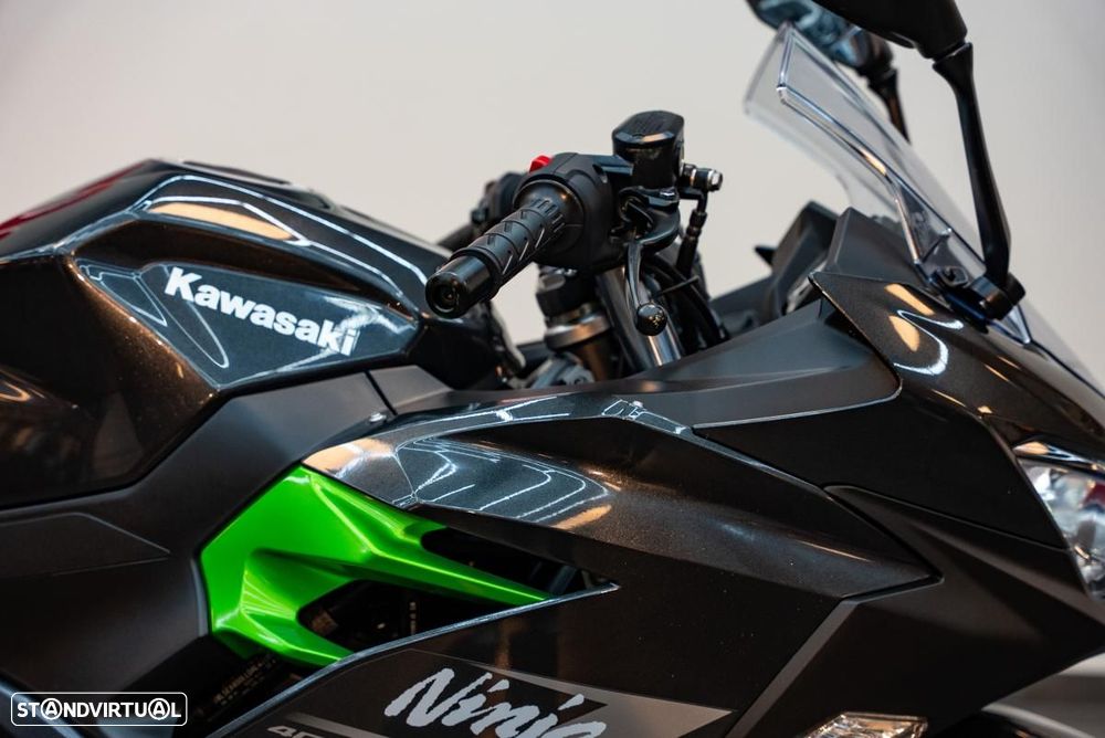 Kawasaki Ninja 400 - 9