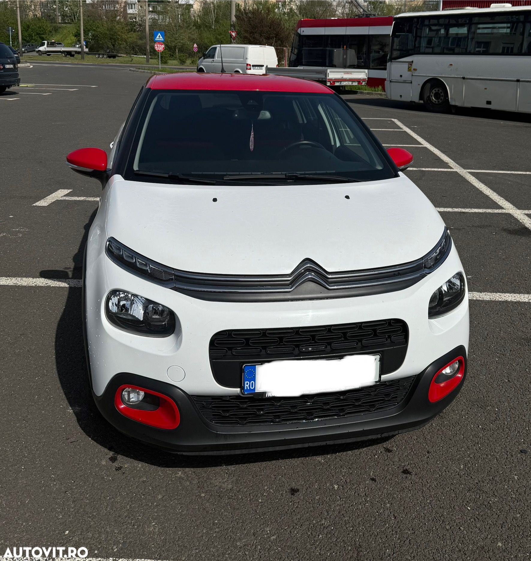 Citroën C3 1.2 PureTech BVM Shine - 1