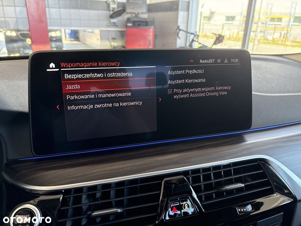 BMW Seria 5 520d mHEV - 30