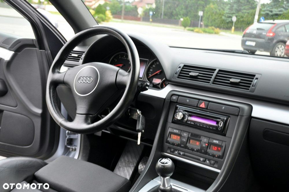 Audi A4 Limousine - 26