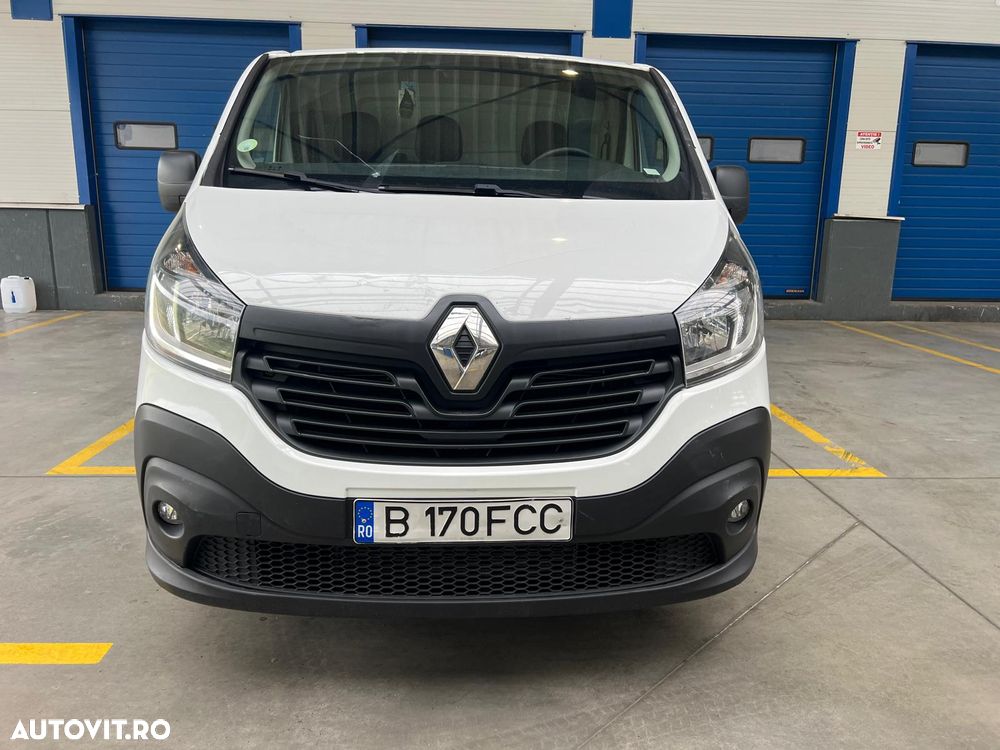 Renault TRAFIC - 1