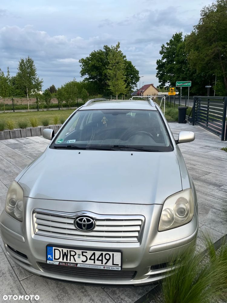 Toyota Avensis 2.0 VVT-i Combi Edition - 2