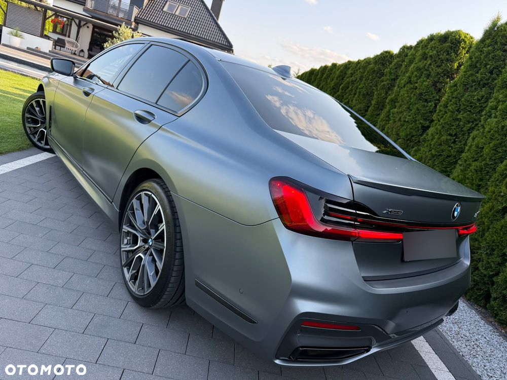 BMW Seria 7 740d xDrive sport - 14