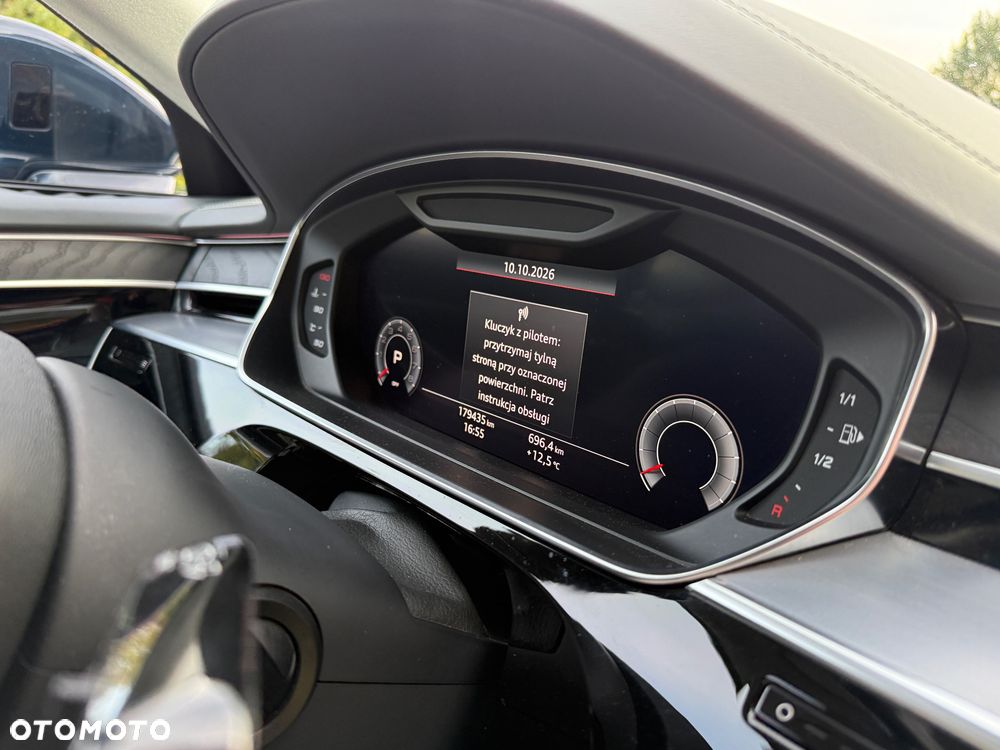 Audi A8 - 15