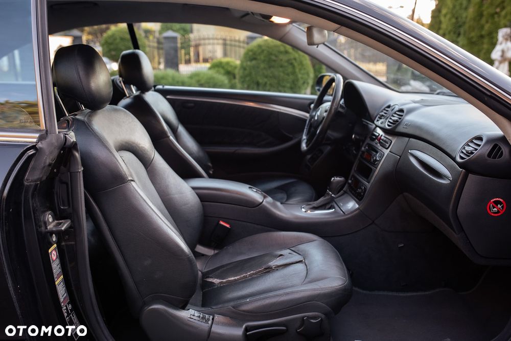 Mercedes-Benz CLK - 22