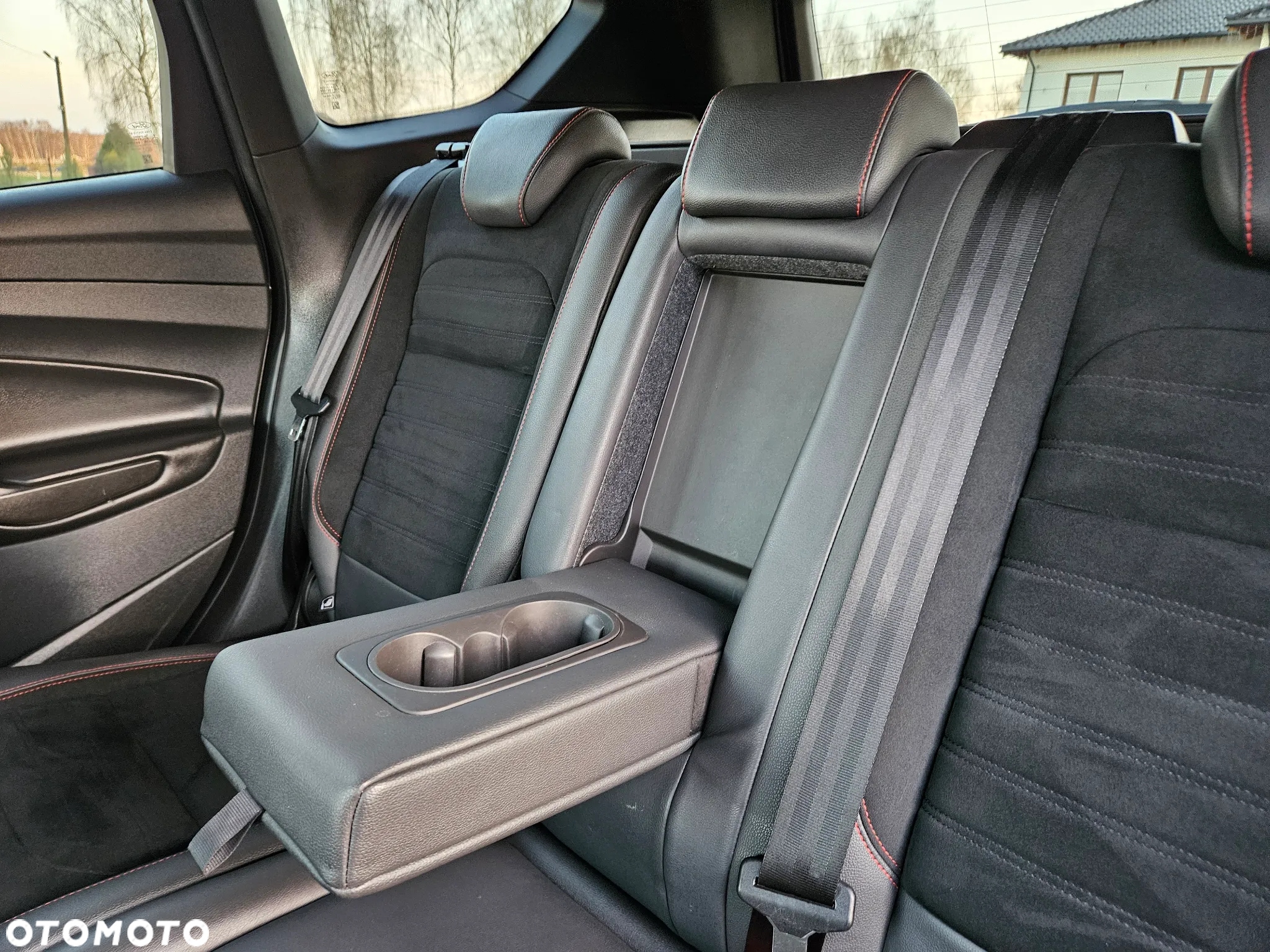 Ford Kuga 2.0 TDCi FWD ST-Line - 29