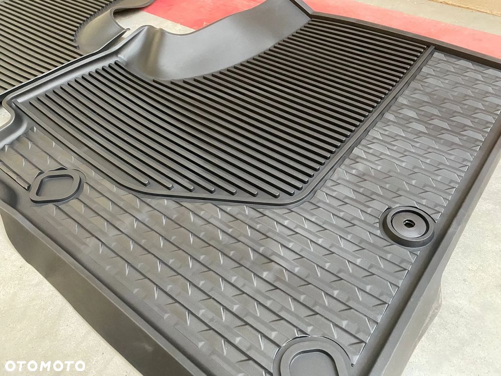 Dywaniki gumowe Ram 2019- duża kabina - 5