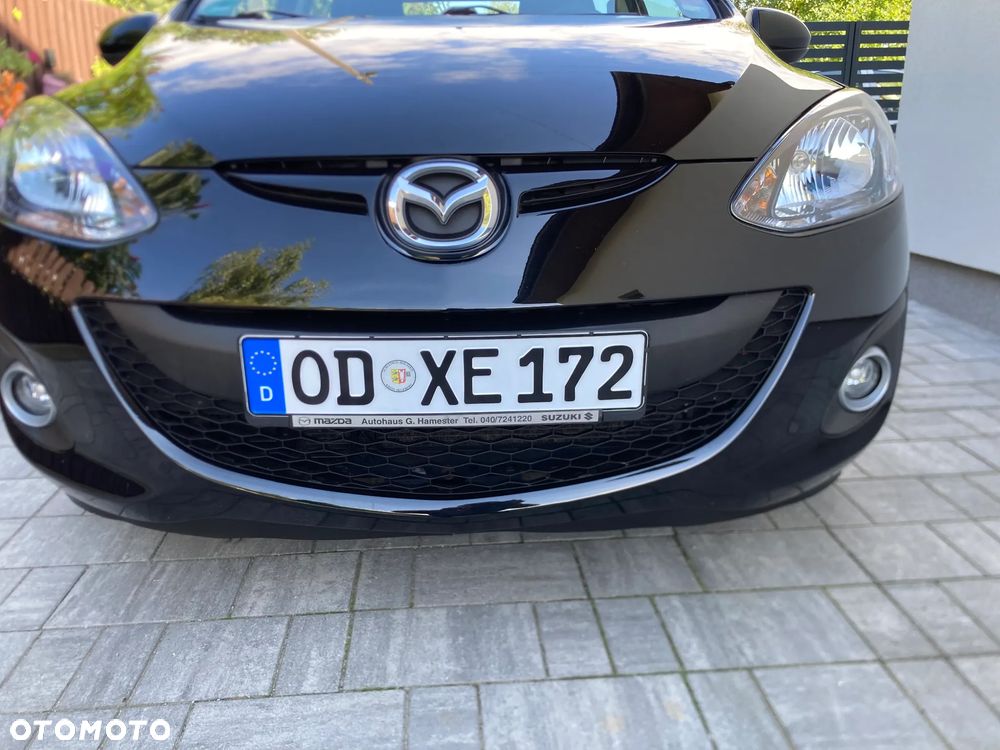 Mazda 2 2010 photo 4