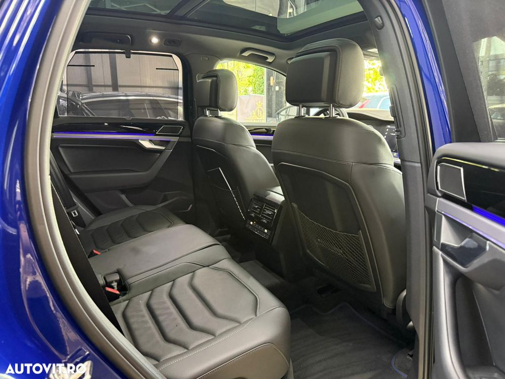 Volkswagen Touareg - 31