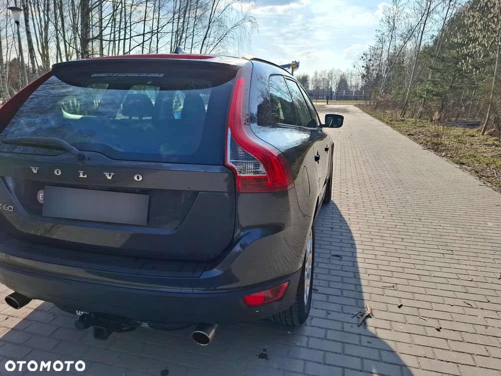 Volvo XC 60 3.2 AWD RDesign - 10