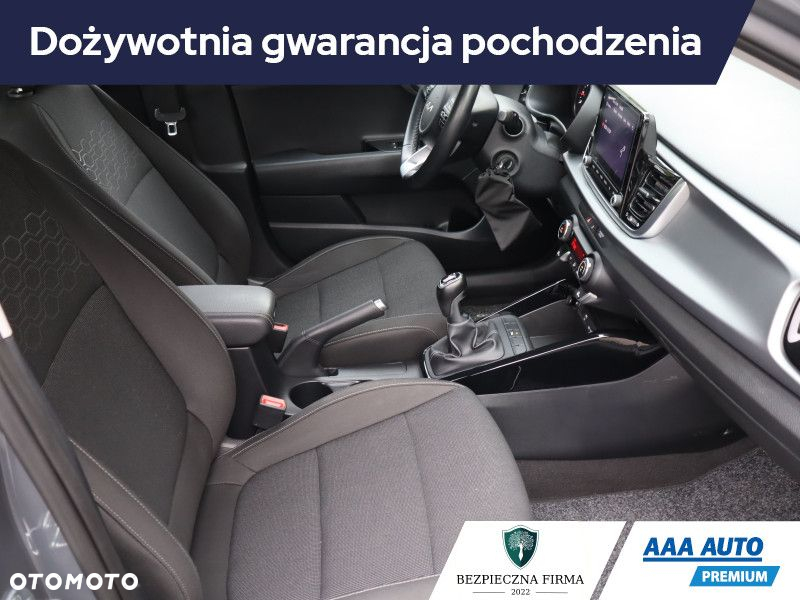 Kia Rio - 10