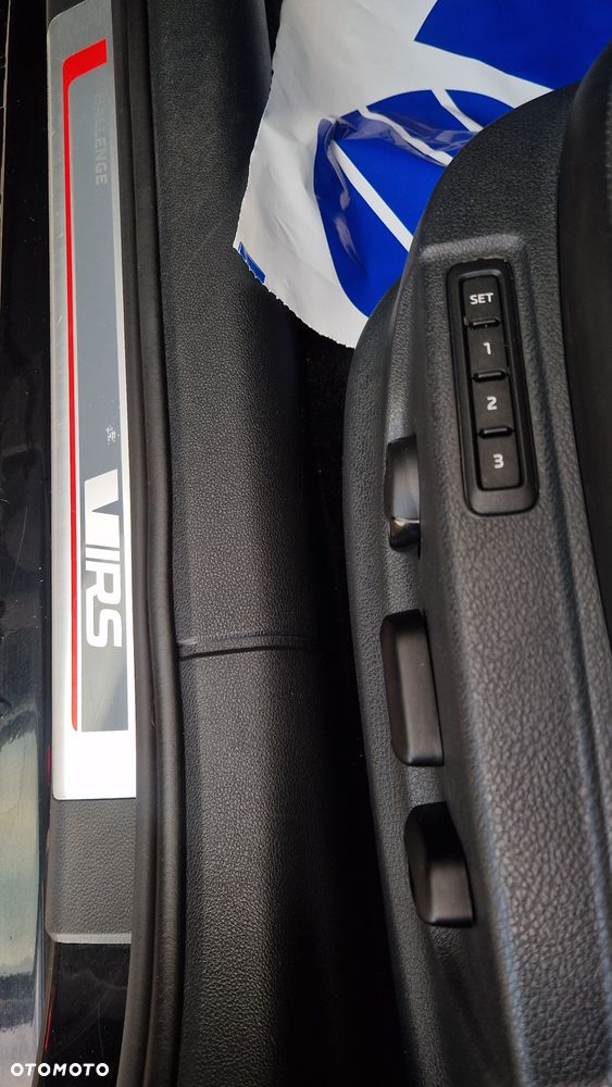 Skoda Octavia 2.0 TDI RS Challenge DSG - 34