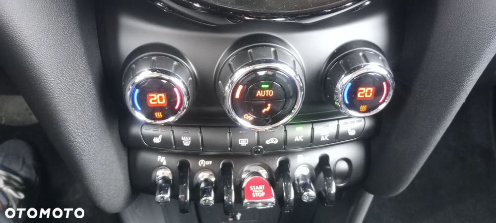 MINI ONE Essential Trim - 26