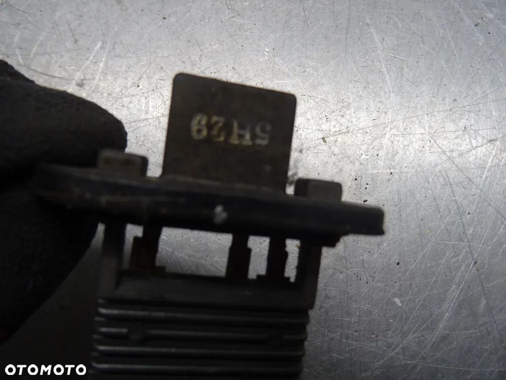 SSANGYONG RODIUS I 04-07 REZYSTOR DMUCHAWY - 3