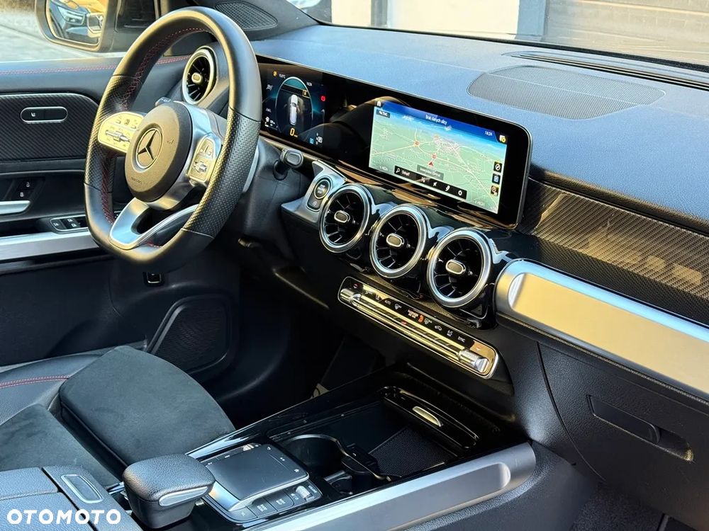 Mercedes-Benz GLB 200 d 8G-DCT AMG Line - 32