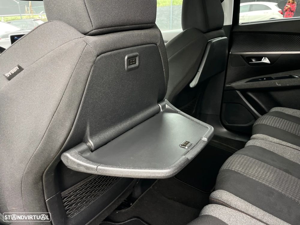 Peugeot 5008 BlueHDI 130 EAT8 Crossway - 24