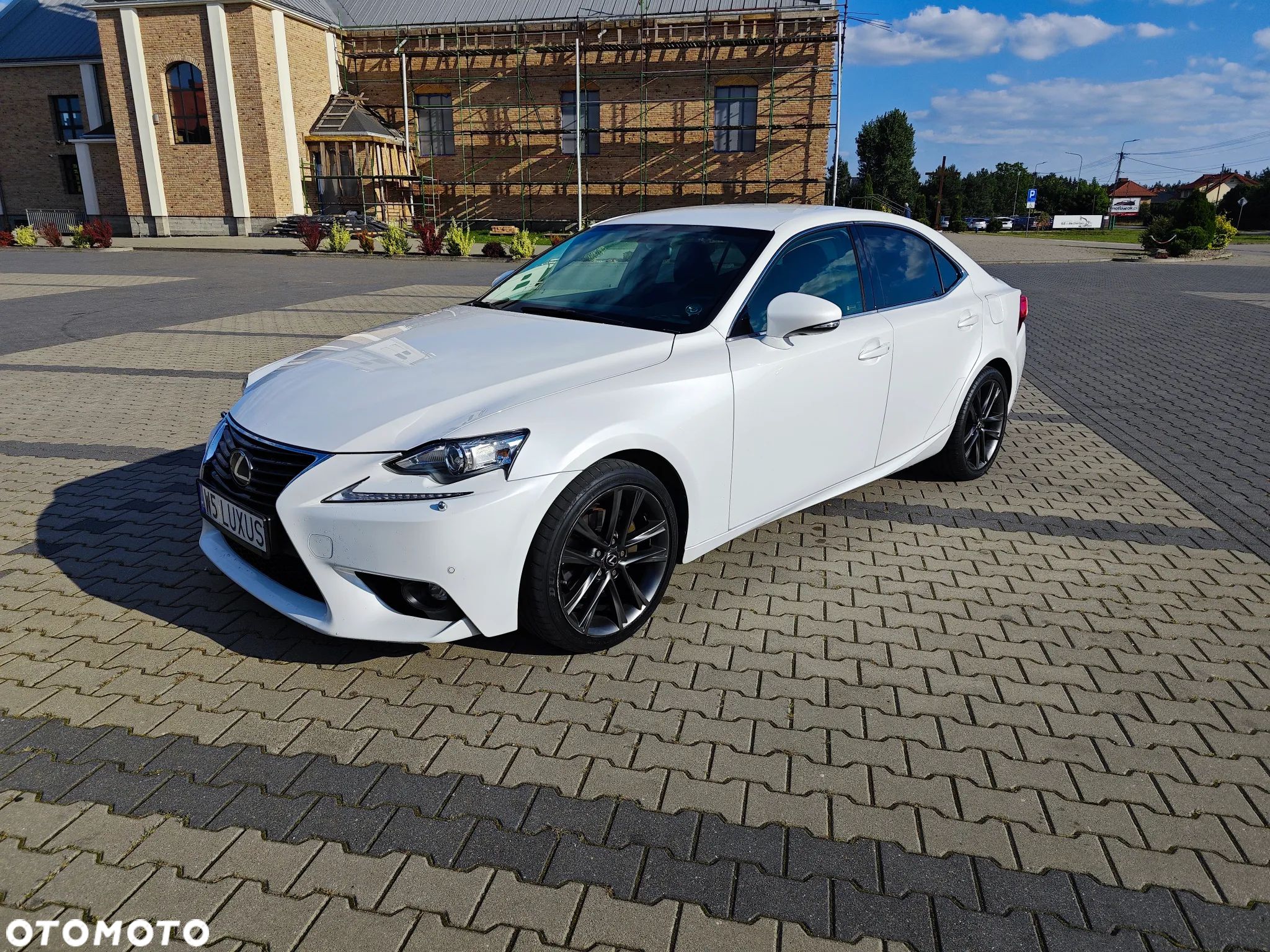 Lexus IS - 1