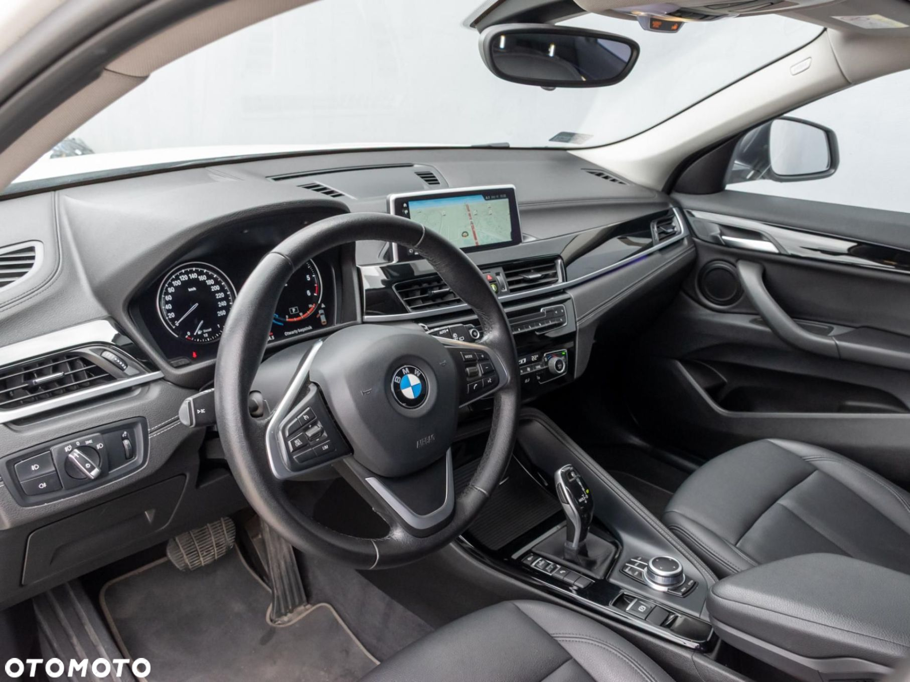 BMW X2 - 12