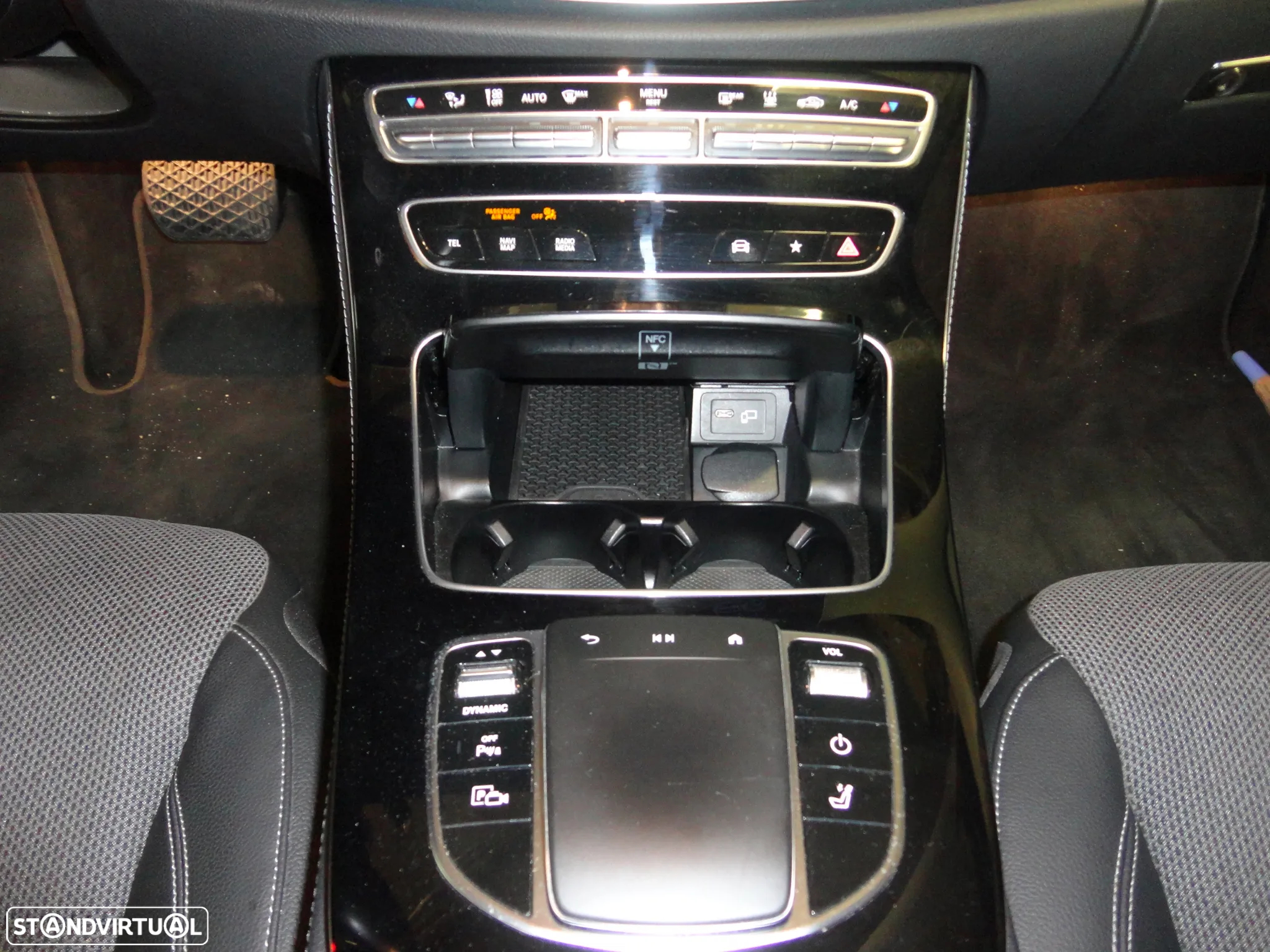 Mercedes-Benz E 300 de Avantgarde - 15
