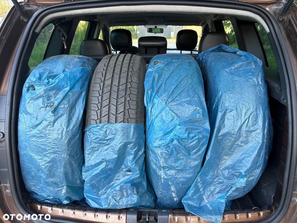 Dacia Duster 1.6 - 6