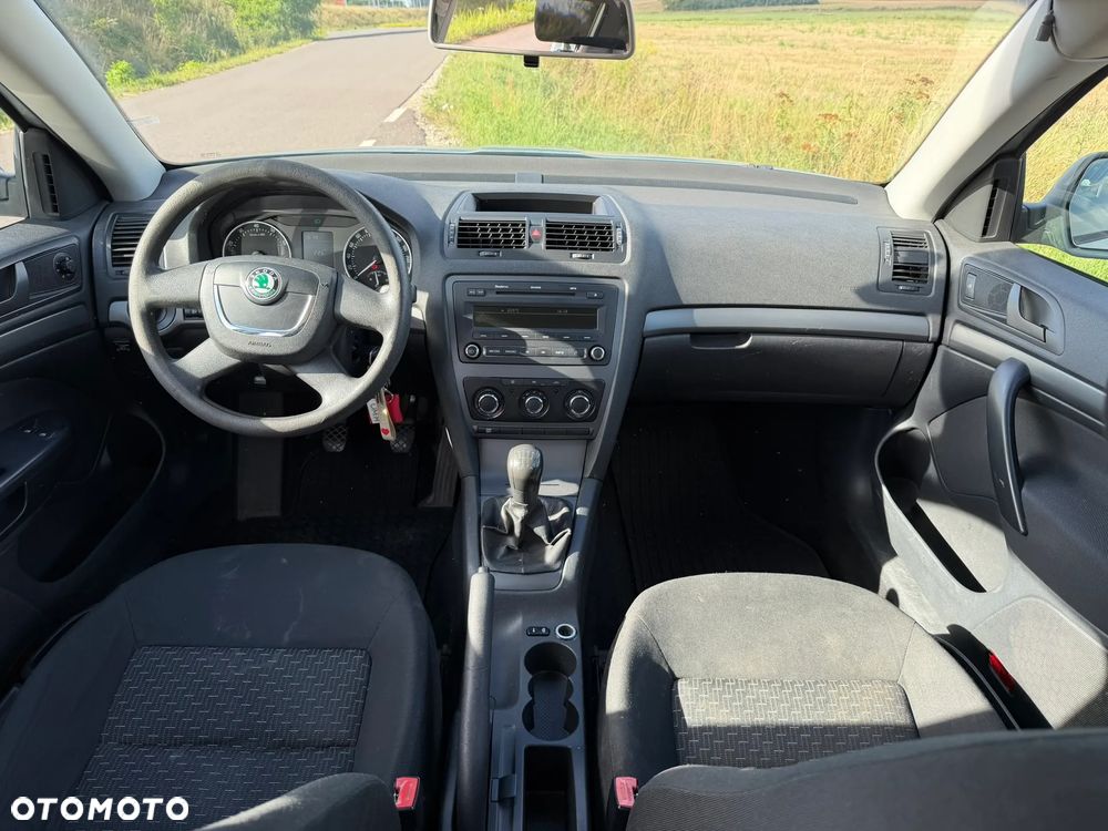 Skoda Octavia 1.6 Mint - 8