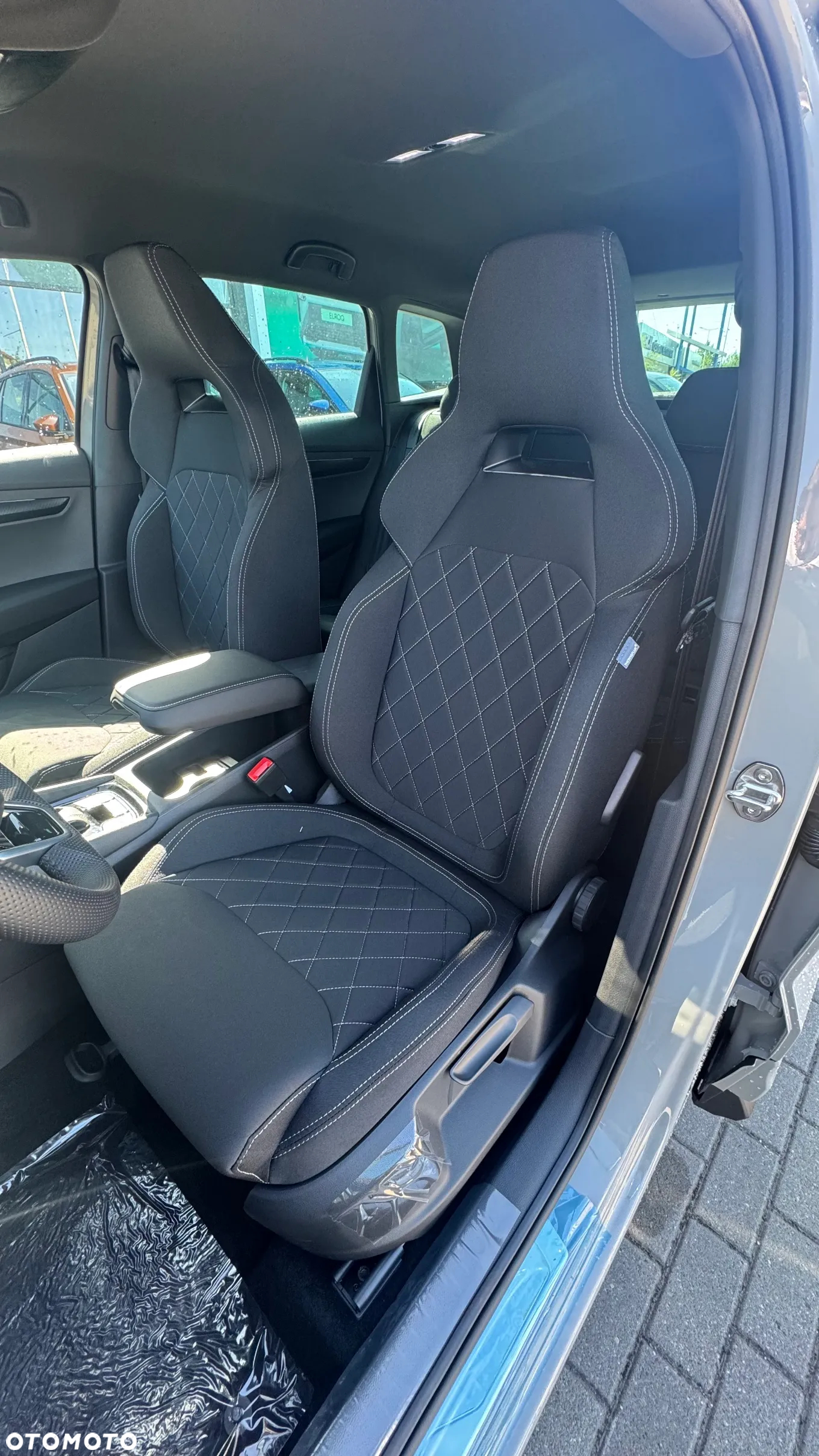 Skoda Karoq 1.5 TSI ACT Sportline DSG - 11