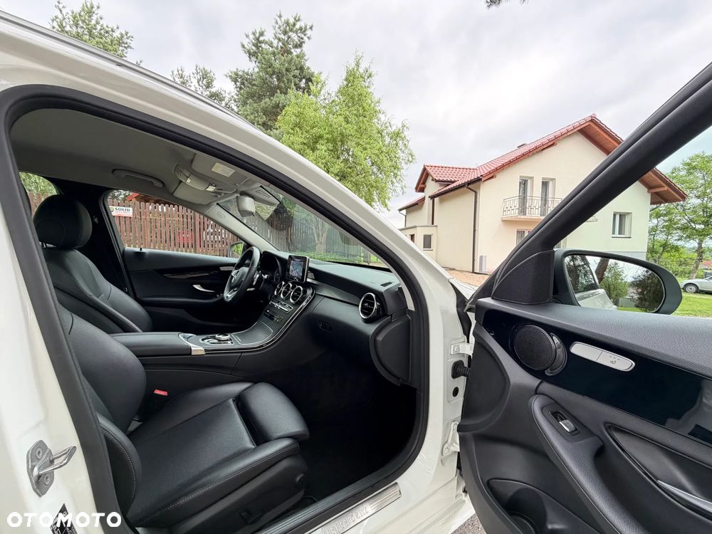 Mercedes-Benz Klasa C 200 9G-TRONIC - 26