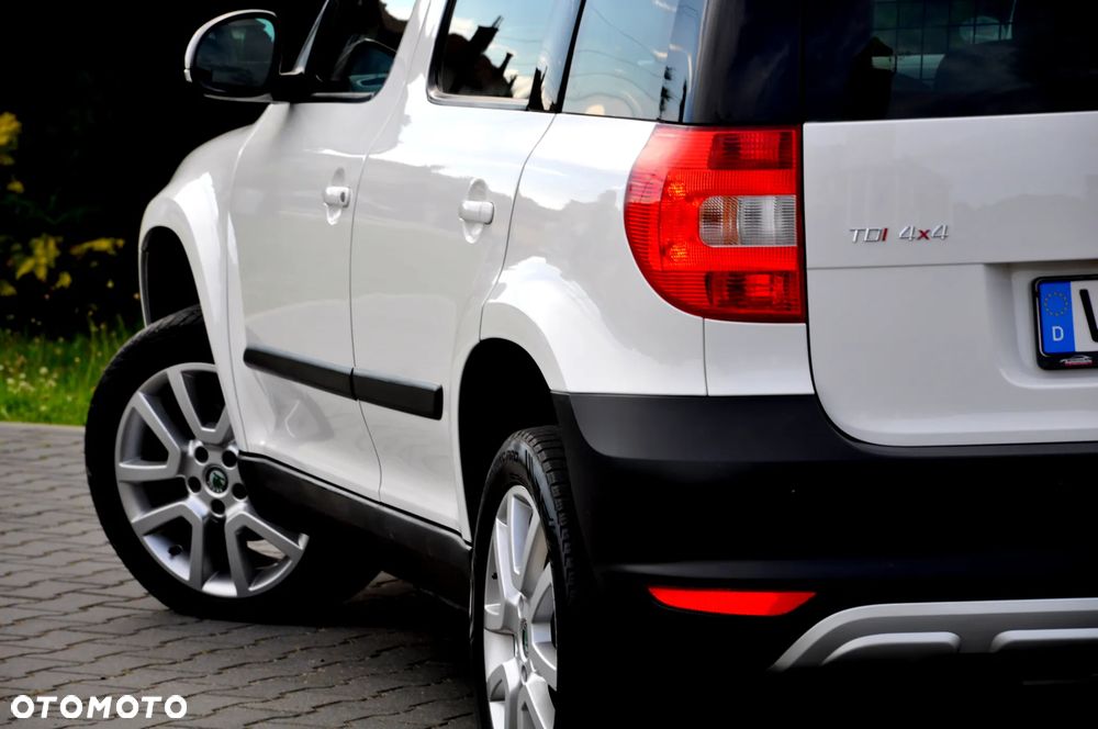 Skoda Yeti 2.0 TDI DSG 4x4 Adventure - 24