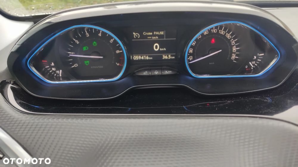 Peugeot 2008 1.2 PureTech Allure S&S - 2