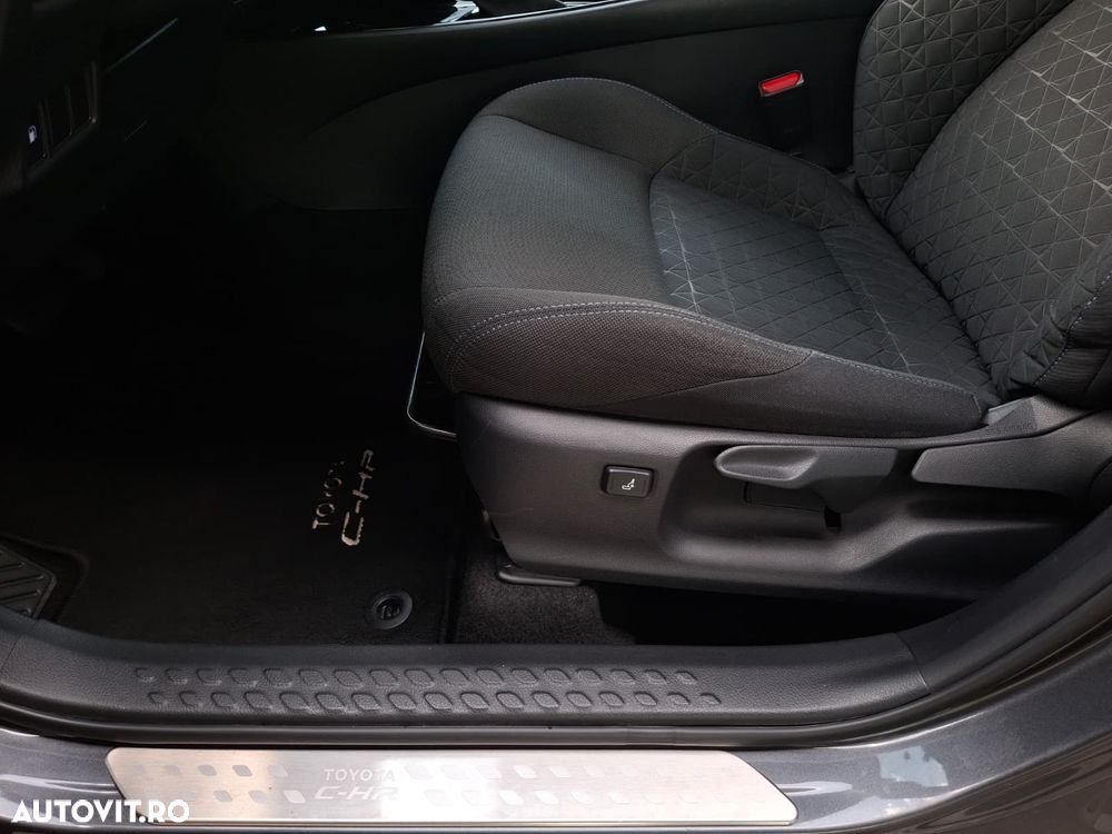 Toyota C-HR 2.0 HSD 184 CP 4x2 CVT Style - 25