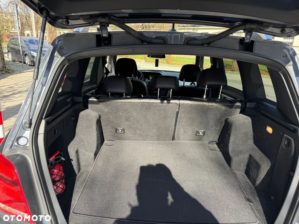 Mercedes-Benz GLK 220 CDI DPF 4Matic BlueEFFICIENCY 7G-TRONIC - 13