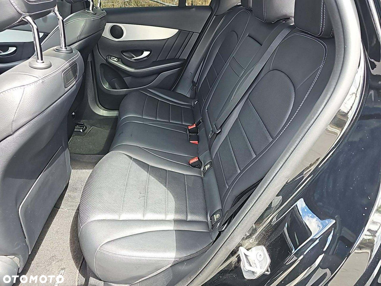 Mercedes-Benz GLC - 12