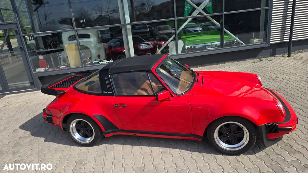 Porsche 911 - 24