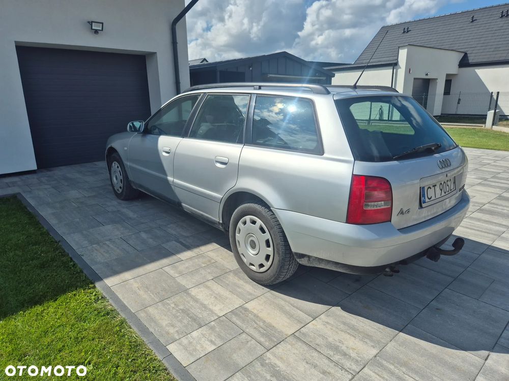 Audi A4 Avant - 2