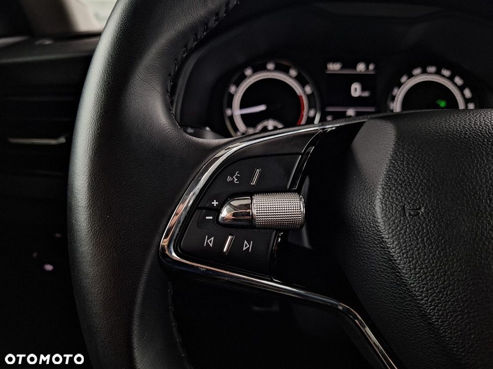 Skoda Kamiq 1.0 TSI Ambition DSG - 35