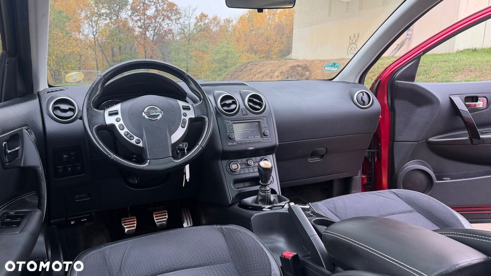 Nissan Qashqai+2 - 25
