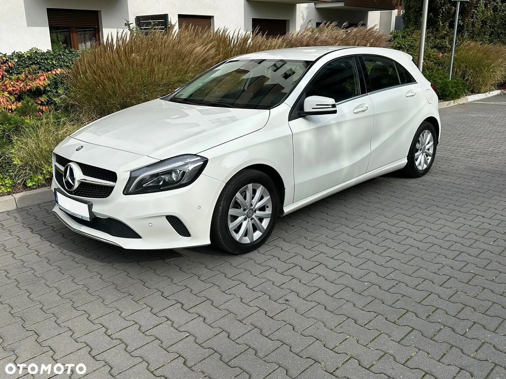 Mercedes-Benz Klasa A 180 7G-DCT - 3