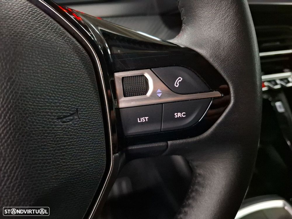 Peugeot 208 1.2 PureTech Active - 17