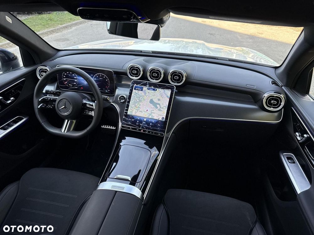 Mercedes-Benz GLC - 11